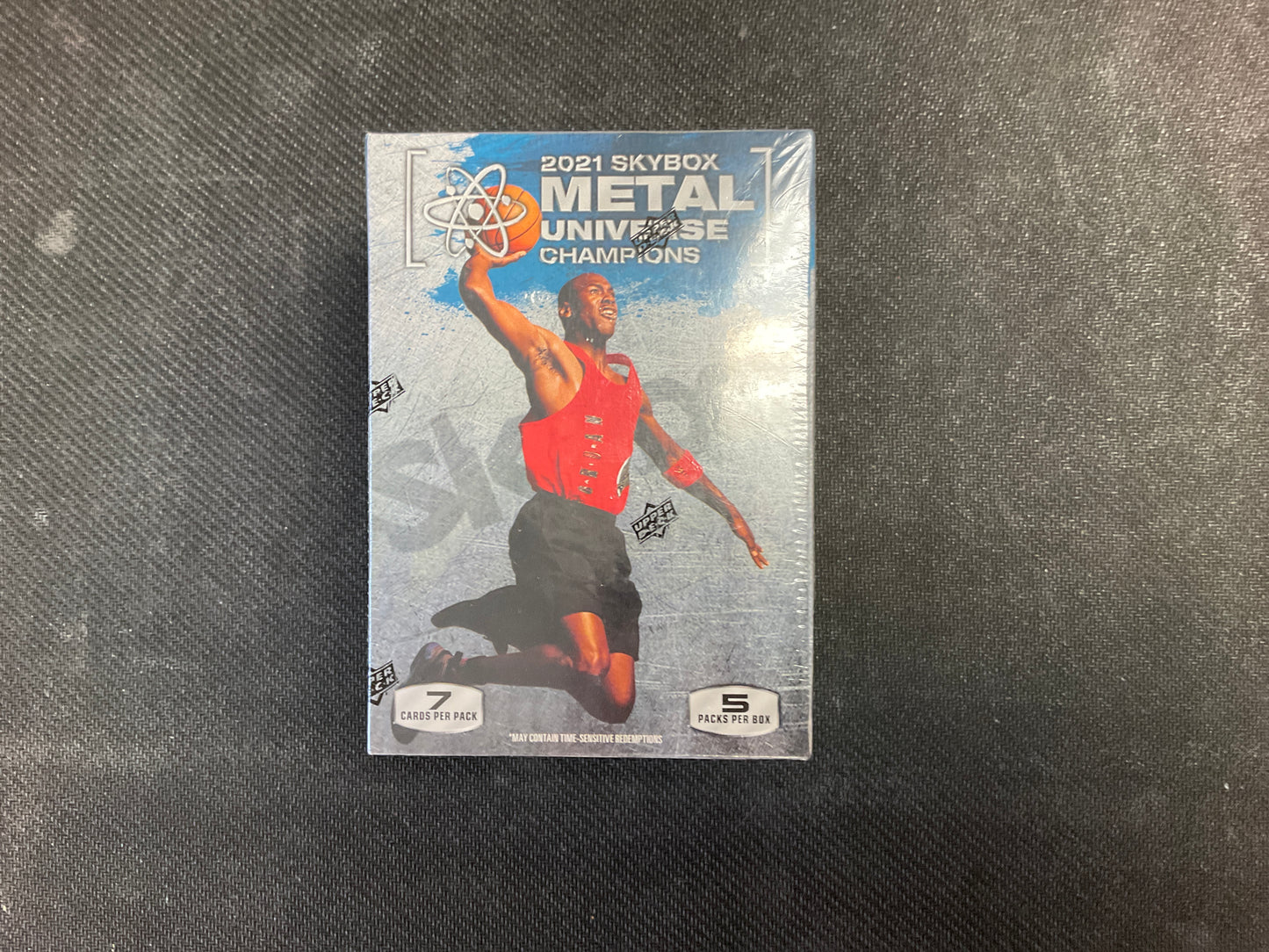 2021 skybox Metal universe