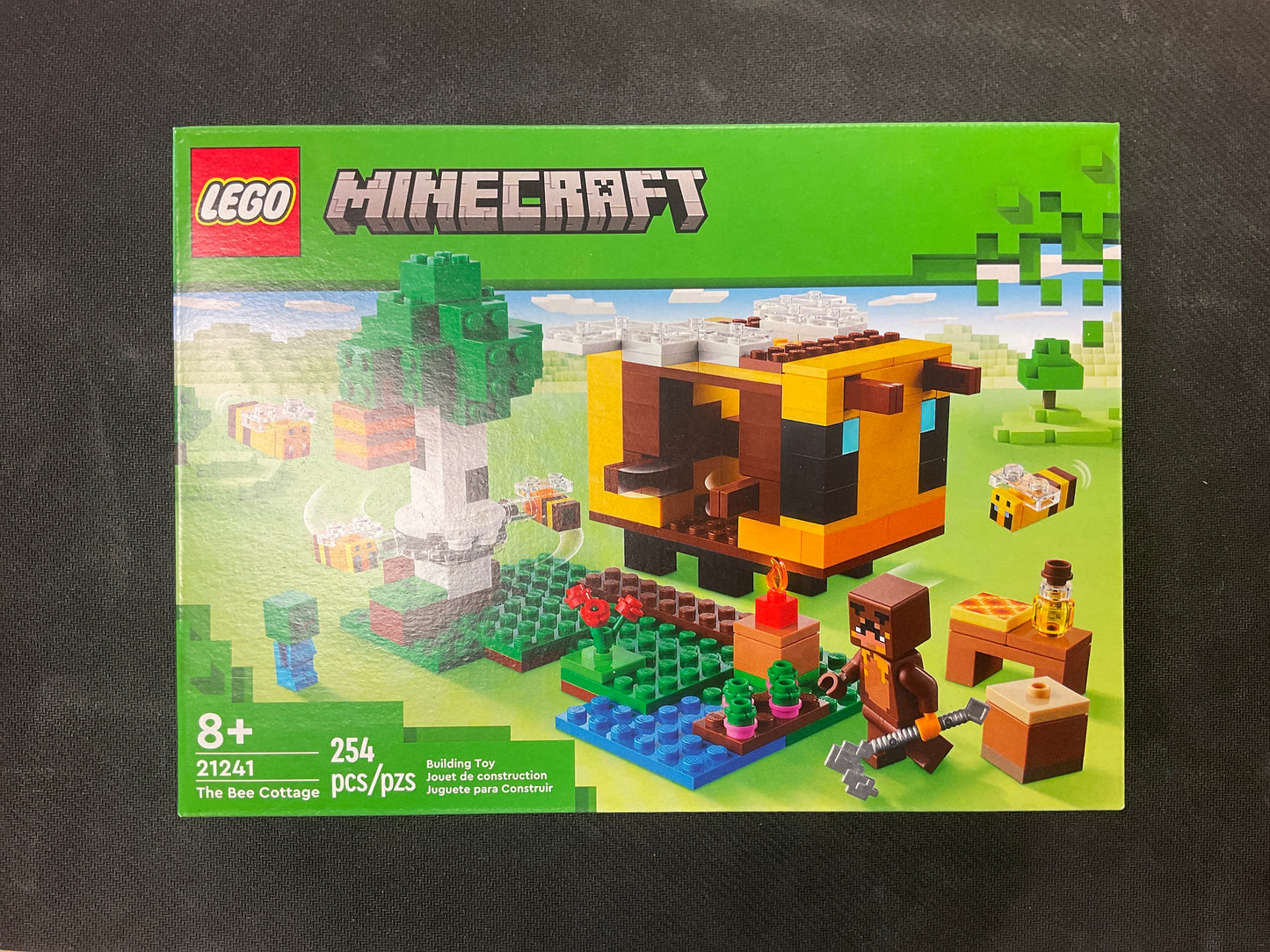 2024 Lego Minecraft 21241